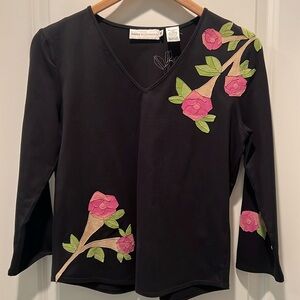 Dana Buchman women’s black top with suede flower appliqué